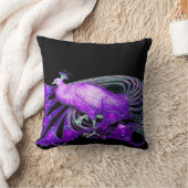 ELEGANT PEACOCK IN PAARSE ZWART KUSSEN (Deken)