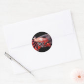 ELEGANT PEACOCK IN RED, BLACK RONDE STICKER (Envelop)