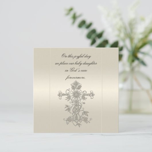 Elegant Pearl Satin Cross Baptisme Invitaties Kaart (Staand voorkant)