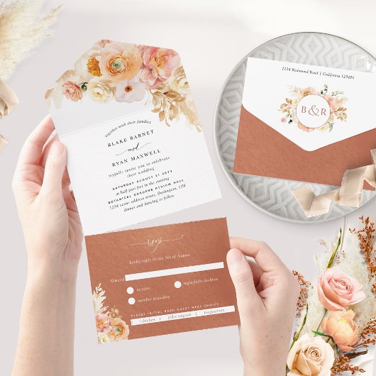Elegant Pereach Terracotta Floral Wedding met RSVP All In One Uitnodiging