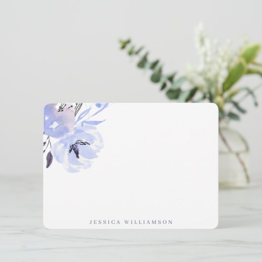 Elegant Periwinkle Blue Floral Personal Stationery Notitiekaartje (Staand voorkant)
