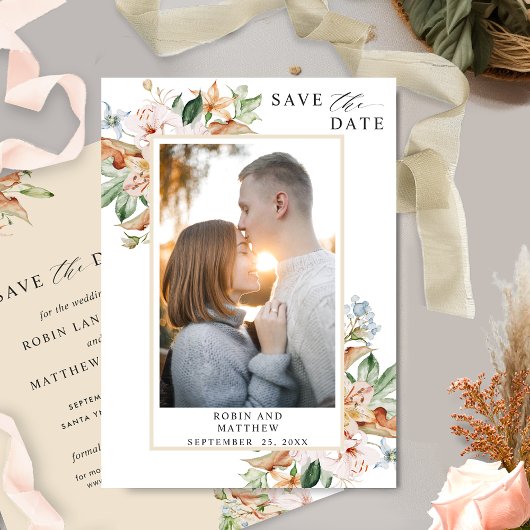 Elegant Photo Earthy Blooms en Beige Wedding Save The Date