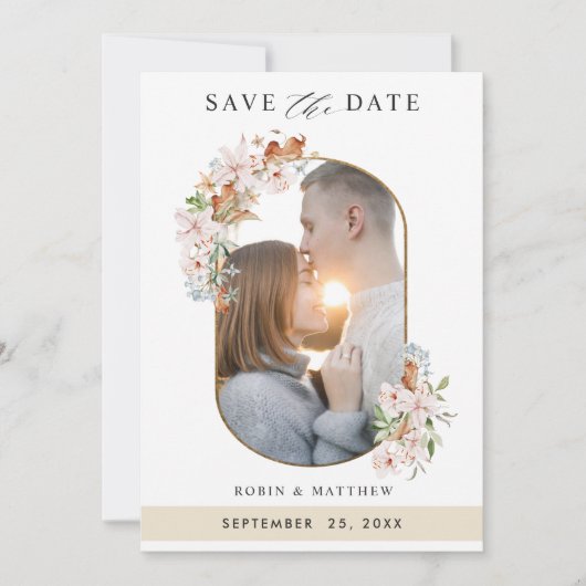 Elegant Photo Earthy Blooms met beige Weddenschap Save The Date (Voorkant)