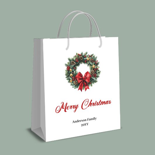 Elegant pine wreath gift bag red green gold tones medium cadeauzakje