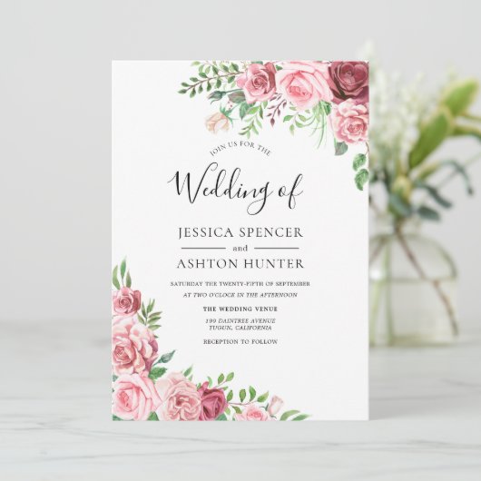 Elegant Pink & Burgundy Floral Wedding Invitation Kaart (Staand voorkant)