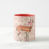 Elegant Pink Doe-patterned Christmas Mok (Midden)