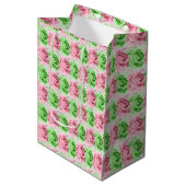 Elegant Pink & Green Rose Gift Bag Medium Cadeauzakje (Voorkant Gekanteld)