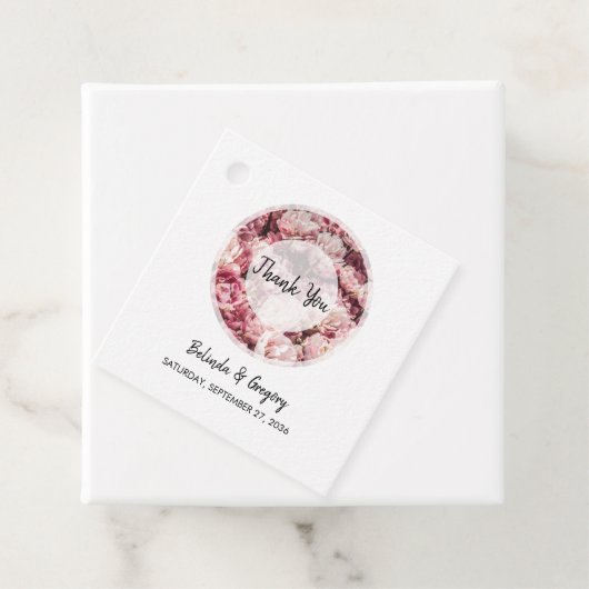 Elegant Pink Peonies Wedding Gift Bedankjes Labels (In situ)