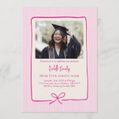 Elegant Pink Stripes Bow Frame Graduation Party Kaart (Achterkant)