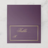 Elegant Plum Paars Gold Calligraphy Wedding Plaatskaartje (Buitenkant ongevouwen)