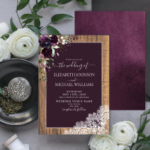 Elegant Plum Paarse Rustic Wood Script Weddenschap