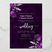 Elegant Plum Purple Silver Floral Wedding Folie Uitnodiging (Voorkant)