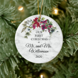 Elegant Poinsettia Pine First Kerstgehuwd Keramisch Ornament