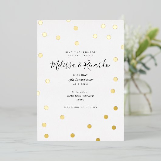 Elegant Polka Dots Weddenschap Gold Folie Uitnodiging (Staand Voorkant)