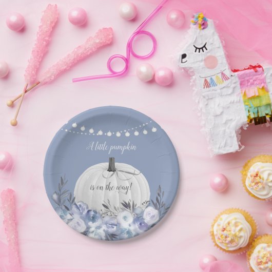 Elegant pompoen Baby shower Dusty Blue Papieren Bordje (Feest)