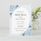 Elegant Powder Blue Flowers Bridal Shower Kaart (Staand voorkant)