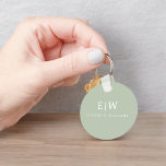 Elegant Professional Simple Monogram Minimalist Sleutelhanger<br><div class="desc">Introductie van ons Elegant Professional Simple Monogram Minimalistisch Collectie: Verhoog uw stijl met tijdloze verfijning en ingetogen elegantie. Dit collectie is gemaakt met nauwgezette aandacht voor detail en bevat minimalistische design die zijn versierd met uw gepersonaliseerde monogram. Elk stuk straalt professionaliteit en verfijning uit, perfect voor het maken van een...</div>