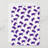 Elegant purple caps graduation ceremony invitation kaart (Achterkant)