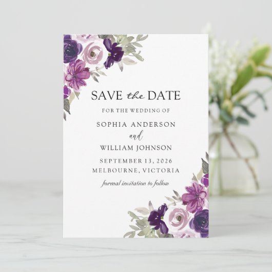 Elegant Purple Flowers Winter Wedding Save The Date (Staand voorkant)