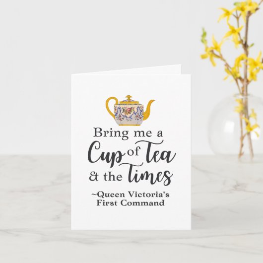 Elegant Queen Victoria Bookish Tea Afstuderen Kaart (Gele Bloem)