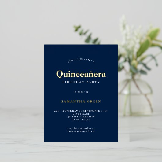Elegant Quinceañera Birthday Party Navy Blue Glam Folie Uitnodiging Briefkaart (Staand Voorkant)