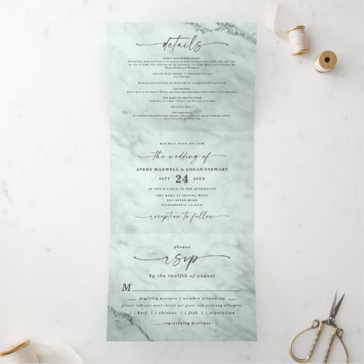 Elegant Rain Dusty Green Metallic Marmer Wedding Drieluik Uitnodiging (Binnen)