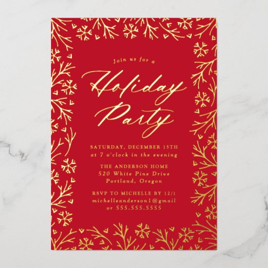Elegant Red and Gold Snowflake Holiday Party Folie Uitnodiging (Voorkant)