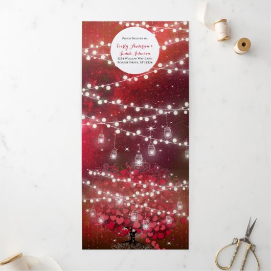 Elegant Red & Black Heart Leaf Wedding Drieluik Uitnodiging (Buitenkant)