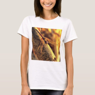 Elegant Red Darter Dragonfly snijkunst T-shirt