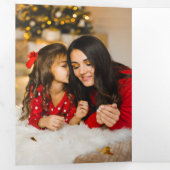 Elegant Red en Gold Botanical Holiday Foto Drieluik Kaart (Binnenzijde eerst)