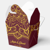 Elegant Red en Gold Mandala Wedding Favor Box Bedankdoosjes (Geopend)
