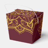 Elegant Red en Gold Mandala Wedding Favor Box Bedankdoosjes (Achterkant)