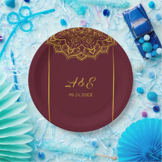 Elegant Red en Gold Mandala Wedding Papieren Bordje (Feest)