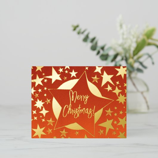 Elegant Red en Gold Script Merry Kerststerren Folie Feestdagen Briefkaart (Staand Voorkant)