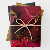 Elegant red faux goudglitter marmer inpakpapier vel (In situ)