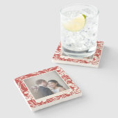 Elegant Red Floral Patroon Aangepaste Foto Stenen Onderzetter (Zijkant)