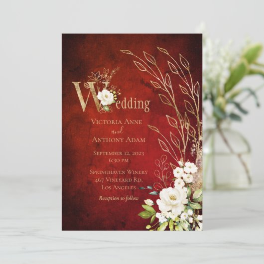 Elegant Red Floral Rustic Script Wedding Kaart (Staand voorkant)