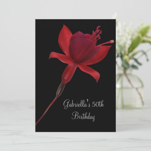 Elegant Red Flower op Black 50th Birthday Kaart (Staand voorkant)