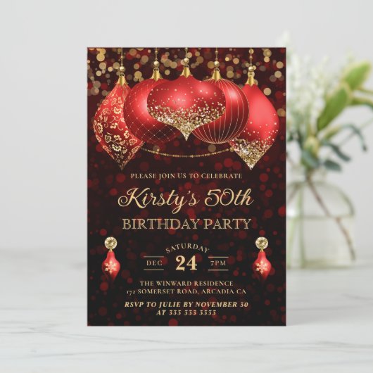 Elegant Red & Gold Kerstmis Baubles 50e verjaardag Kaart (Staand voorkant)