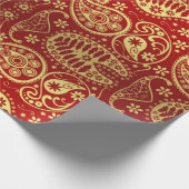 Elegant Red Gold Paisley Pattern Kerstfeestdag Cadeaupapier (Hoek)