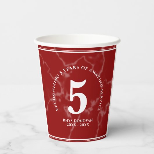 Elegant Red Marble 5 jaar Jubileum Papieren Bekers (Achterkant)