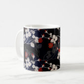 Elegant Red Rose Flower Pattern Black Koffiemok (Voorkant links)