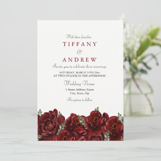 Elegant Red Rose Leaf Modern Wedding Invite Kaart (Staand voorkant)