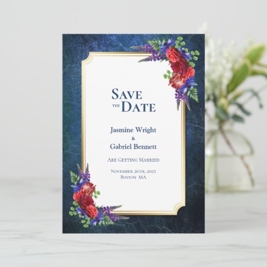 Elegant Red Rose met Gold Border Wedding Save The Date (Staand voorkant)