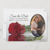Elegant Red Rose met Oval Photo Weddenschap Save The Date (Voorkant)