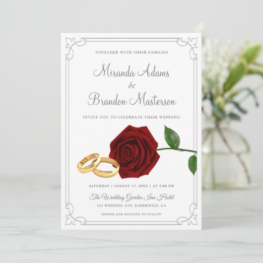 Elegant Red Roses and Rings Wedding Invitation Kaart (Staand voorkant)