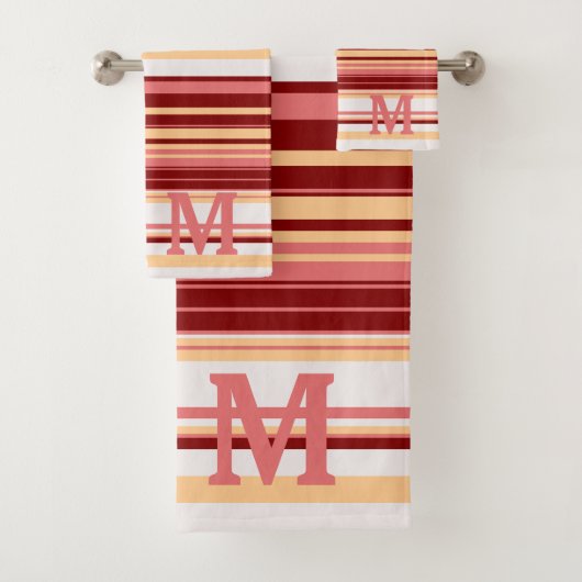 Elegant red white and pink stripes monogram bad handdoek (Insitu)