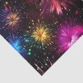 Elegant regenboogvuurwerk op zwarte achtergrond tissuepapier (Detail)