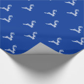 Elegant Reindeer Holiday Kerstblauwe achtergrond Cadeaupapier (Hoek)