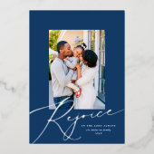 Elegant Rejoice Religieuze kerstfoto Zilver Folie Feestdagenkaart (Voorkant)